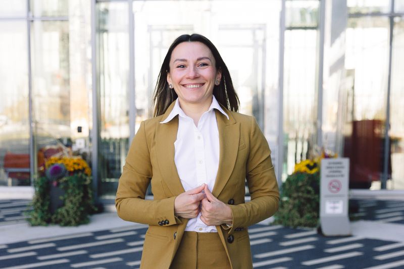 Elena Torres — Customer Experience Lead at Pizza inn